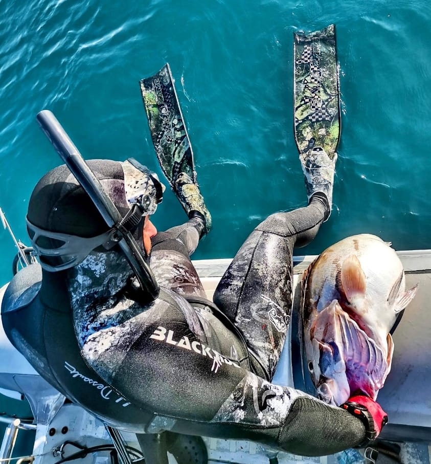 C4 HD CamoMed CamoBlack Carbon T700 碳纖維長蛙鞋 第 10 張｜海豹潛水 SealDIVE