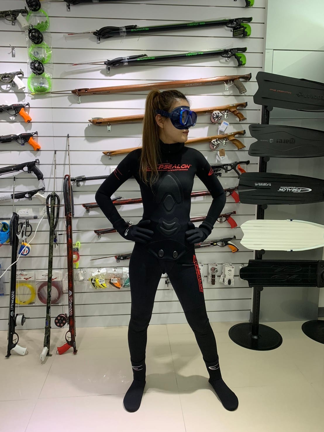 法國 EPSEALON 防寒衣 全黑紅Logo 3mm 5mm 第 6 張｜海豹潛水 SealDIVE