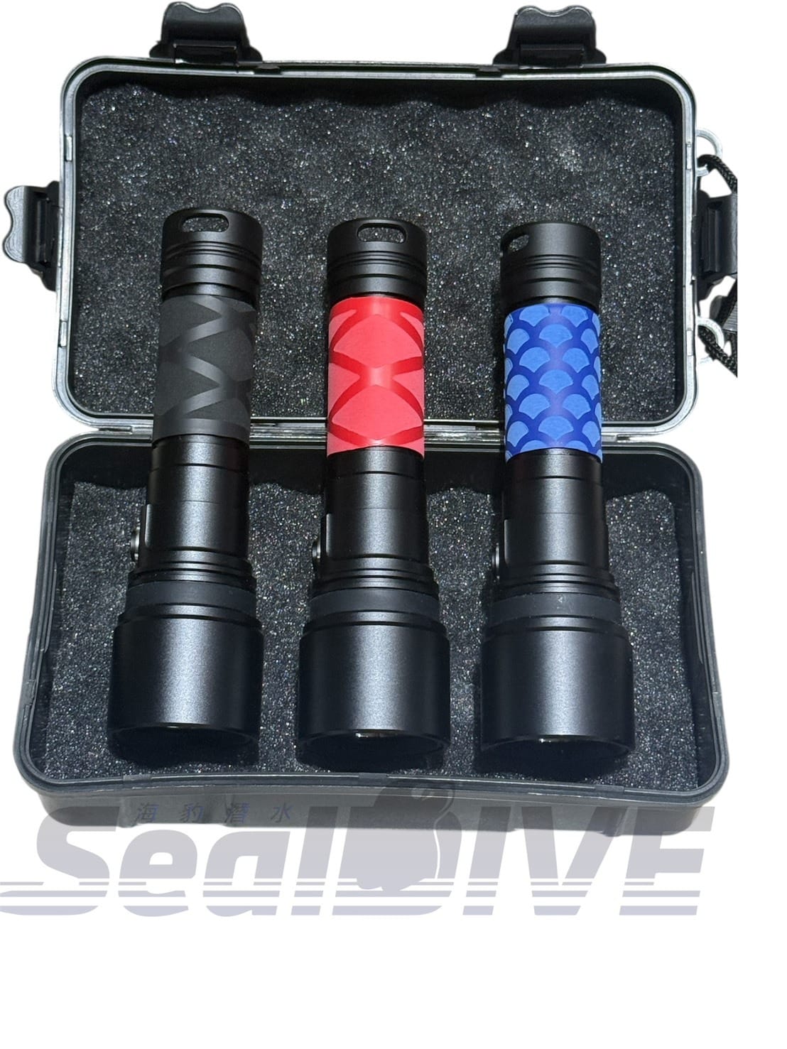 S.D 小P50 高品質潛水燈軍規盒裝版 獨家防滑設計 專業級五檔切換 第 2 張｜海豹潛水 SealDIVE