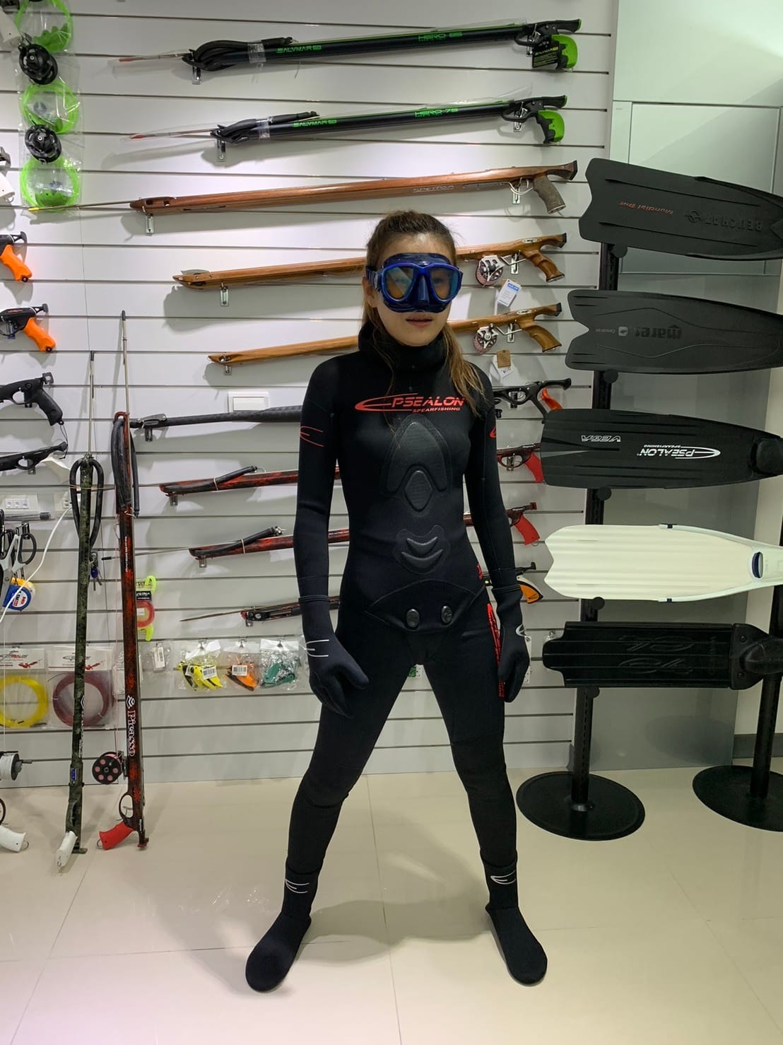 法國 EPSEALON 防寒衣 全黑紅Logo 3mm 5mm 第 5 張｜海豹潛水 SealDIVE